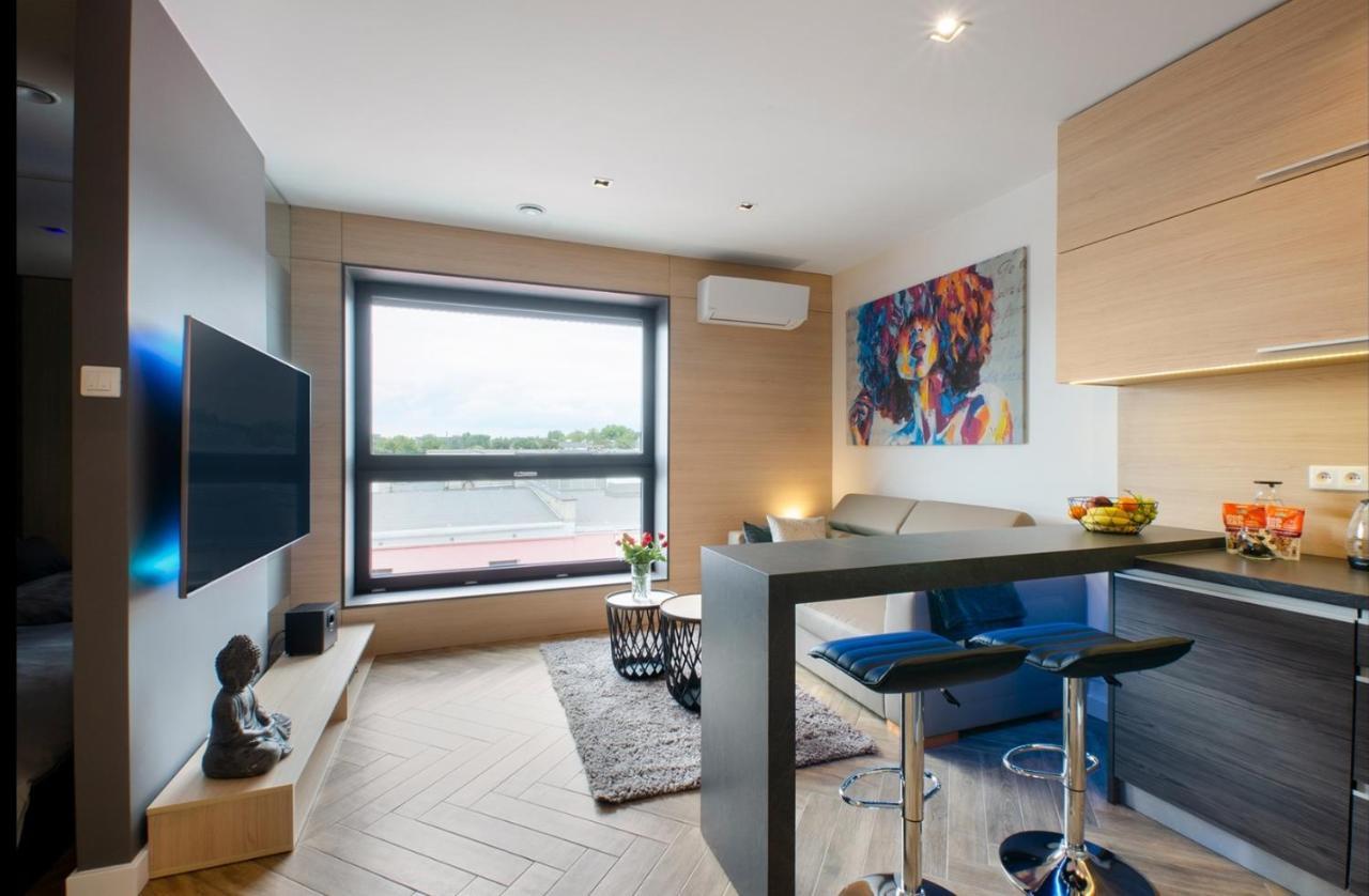 Lupoapartments Z Jacuzzi Pole Dance Leczycka 29 Klimatyzacja Parking Dostep Na Kod วูดช์ ห้อง รูปภาพ