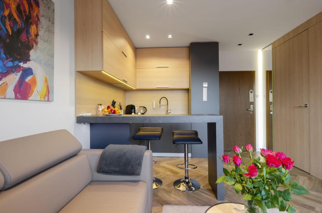 Lupoapartments Z Jacuzzi Pole Dance Leczycka 29 Klimatyzacja Parking Dostep Na Kod วูดช์ ภายนอก รูปภาพ