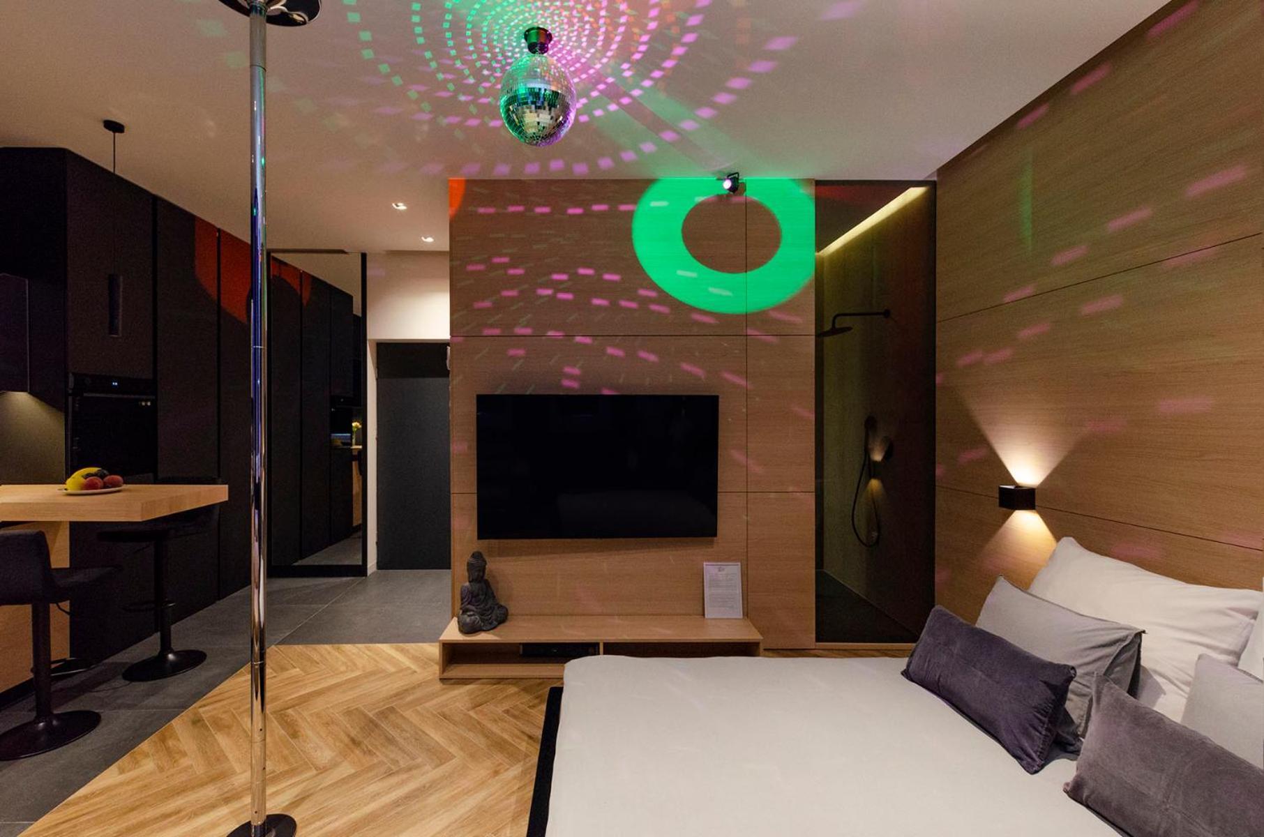 Lupoapartments Z Jacuzzi Pole Dance Leczycka 29 Klimatyzacja Parking Dostep Na Kod วูดช์ ห้อง รูปภาพ