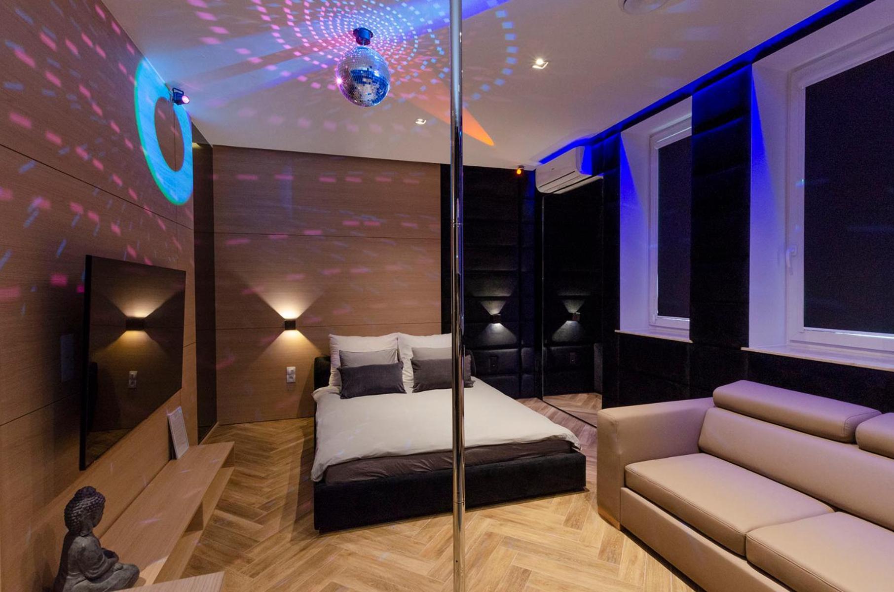 Lupoapartments Z Jacuzzi Pole Dance Leczycka 29 Klimatyzacja Parking Dostep Na Kod วูดช์ ภายนอก รูปภาพ