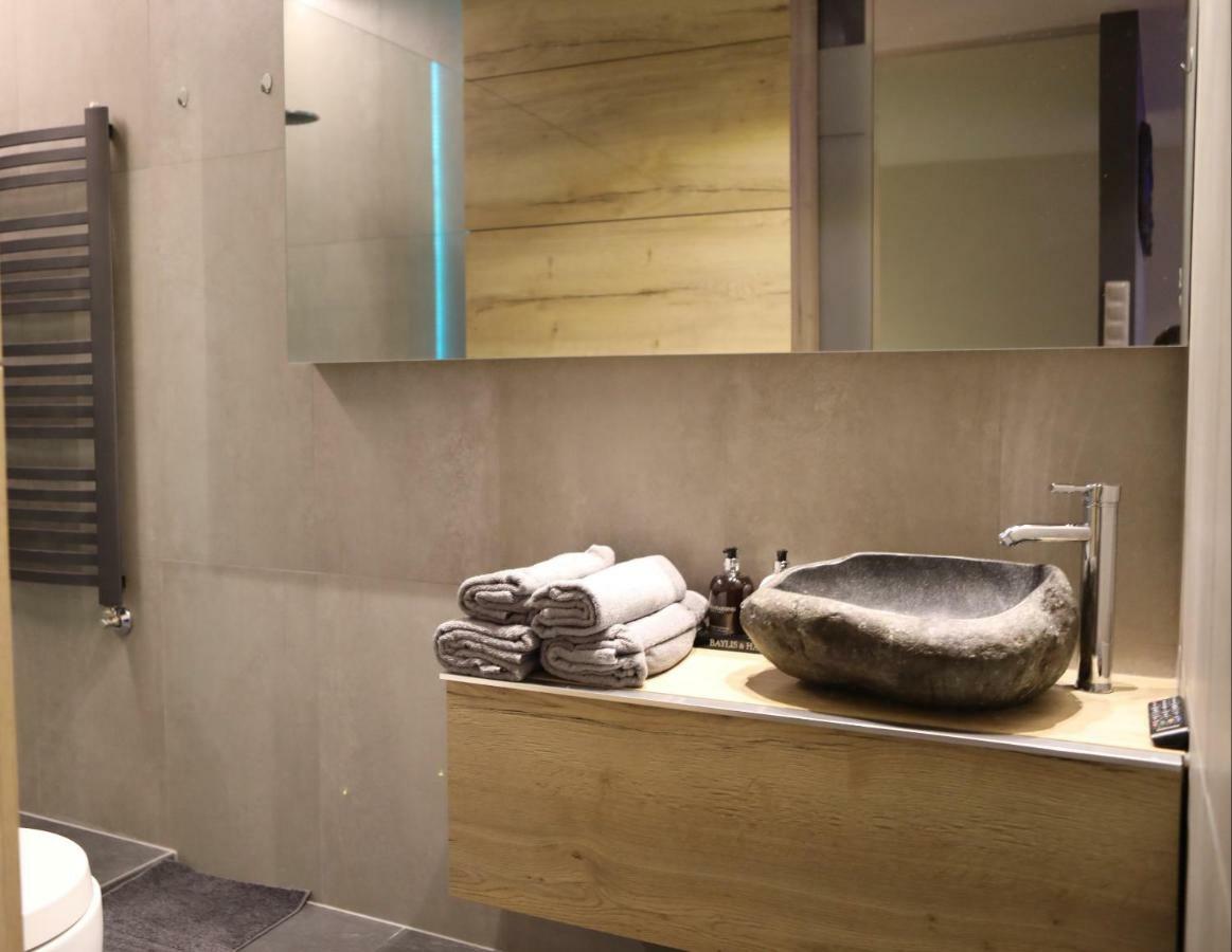 Lupoapartments Z Jacuzzi Pole Dance Leczycka 29 Klimatyzacja Parking Dostep Na Kod วูดช์ ภายนอก รูปภาพ